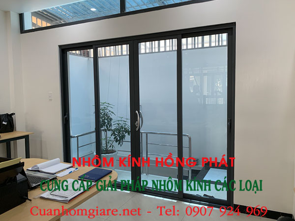 cửa nhôm thường giá bao nhiêu