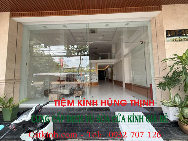 sua-cua-kinh-quan-tan-phu