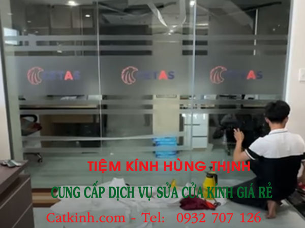 sua-cua-kinh-quan-tan-phu